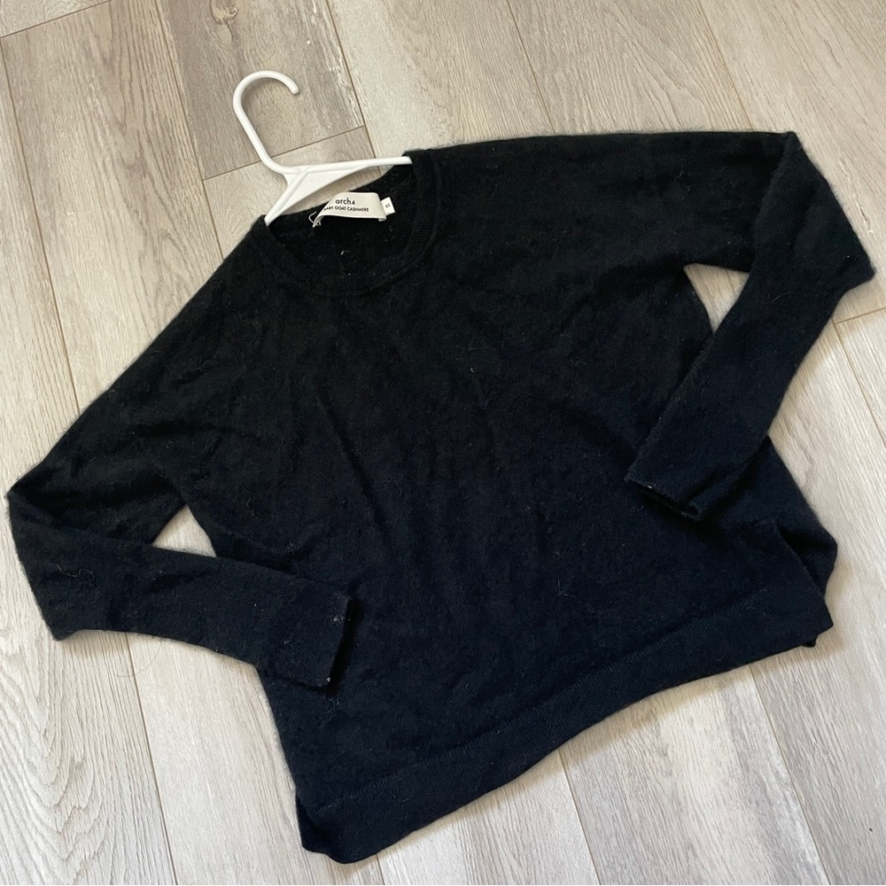 arch4 Cashmere Sweater baby goat crewneck crop womens Black (xsmall) minimalist